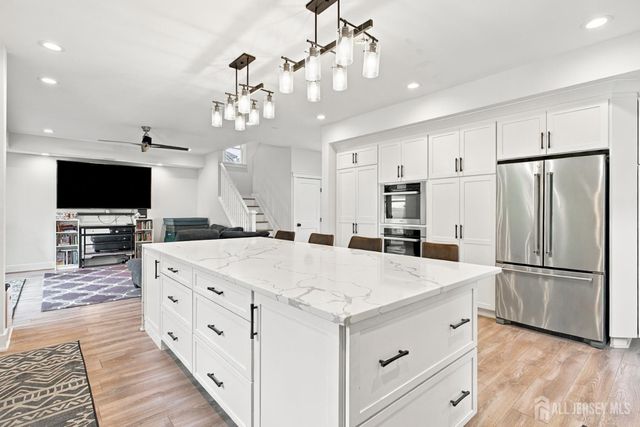 27 Marshall Place, Sayreville, NJ 08872