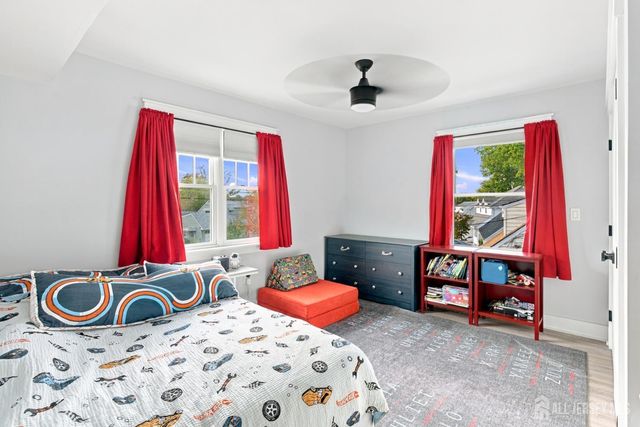 27 Marshall Place, Sayreville, NJ 08872