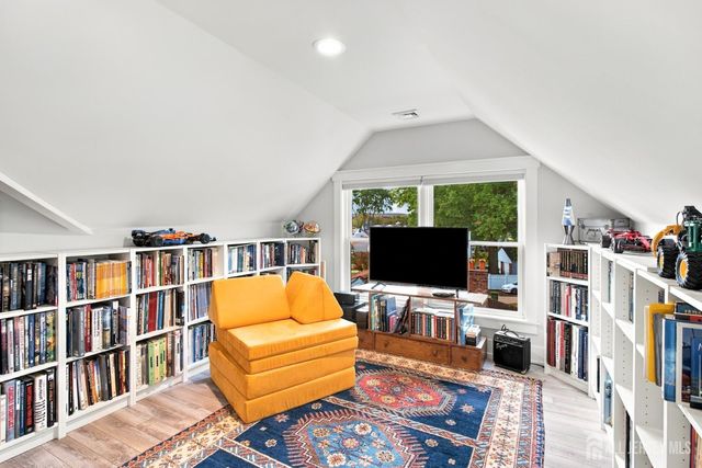 27 Marshall Place, Sayreville, NJ 08872