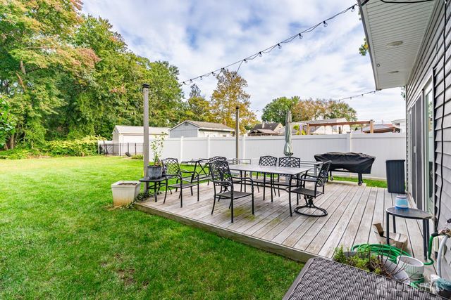 27 Marshall Place, Sayreville, NJ 08872