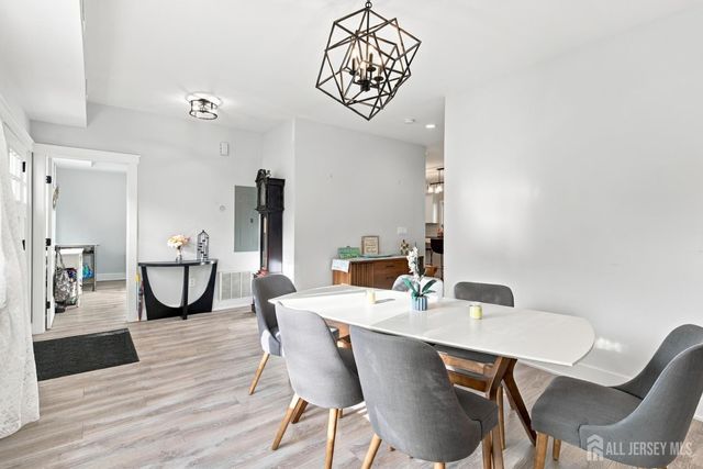 27 Marshall Place, Sayreville, NJ 08872