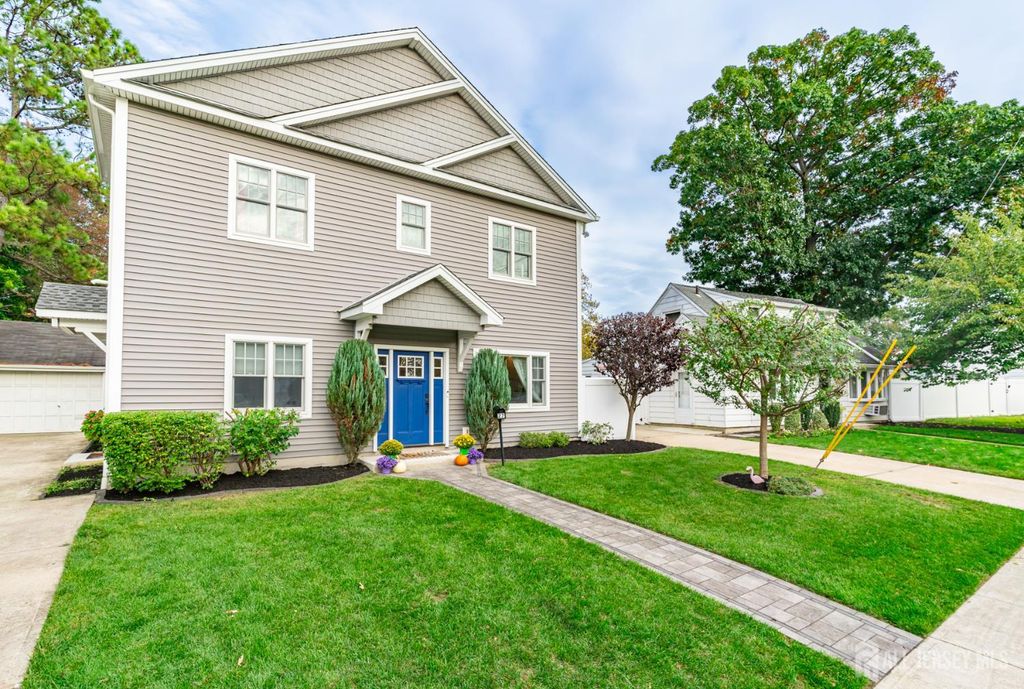 27 Marshall Place, Sayreville, NJ 08872