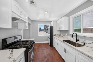 13719 1/2 Yukon Avenue 4, Hawthorne, CA 90250
