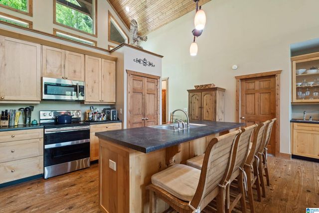 2442 HEBB ROAD, Wilsonville, AL 35186