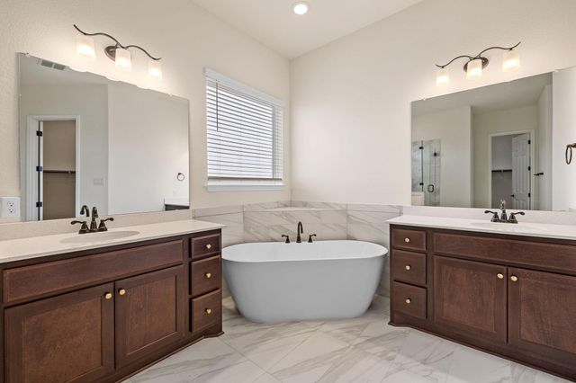 3628 Twinspur ST, Leander, TX 78641