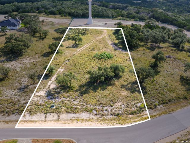 1814 Paradise Parkway, Canyon Lake, TX 78133