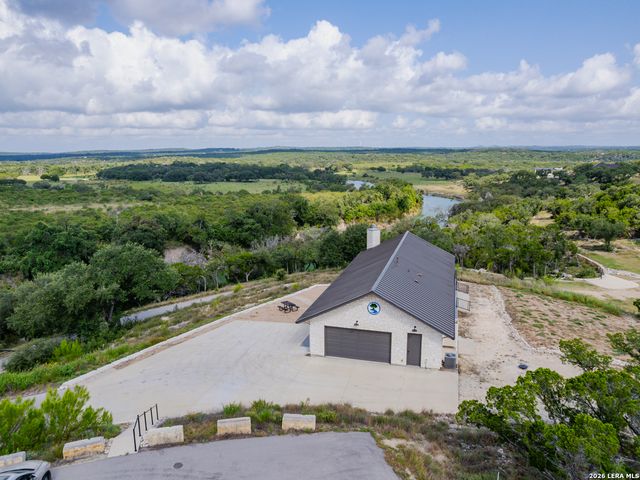1814 Paradise Parkway, Canyon Lake, TX 78133