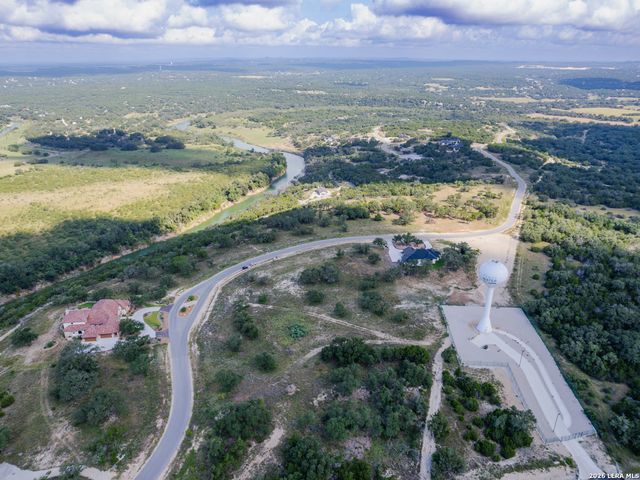 1814 Paradise Parkway, Canyon Lake, TX 78133