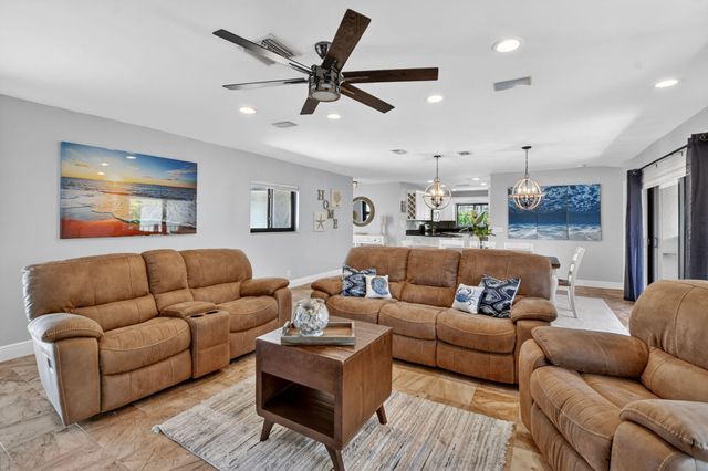 4310 S Ocean Boulevard B, Highland Beach, FL 33487