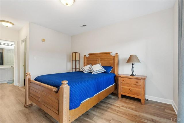 1055 Mariners Way, Huddleston, VA 24104
