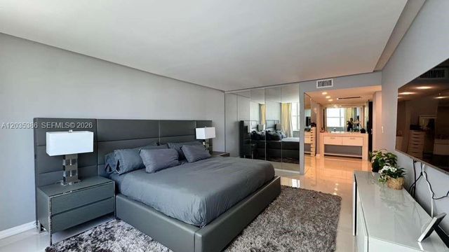 5750 Collins Avenue 7A, Miami Beach, FL 33140
