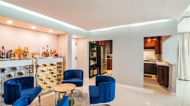 5750 Collins Avenue 7A, Miami Beach, FL 33140