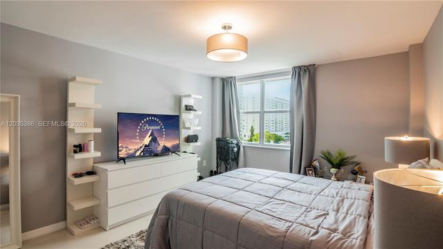 5750 Collins Avenue 7A, Miami Beach, FL 33140