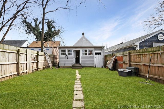 1113 Culbertson Avenue, New Albany, IN 47150