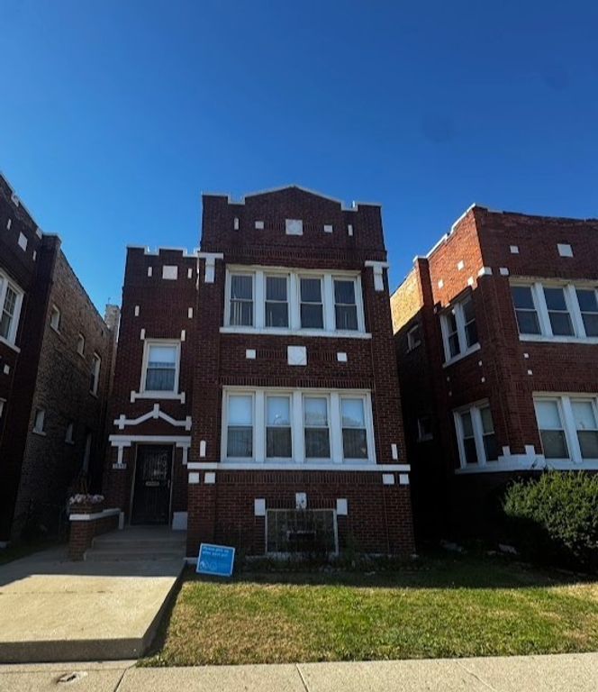 7940 S Marshfield Avenue, Chicago, IL 60620