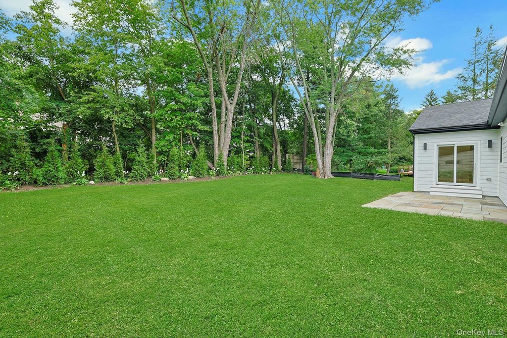 100 Hazelton Circle, Briarcliff Manor, NY 10510 — photo 4