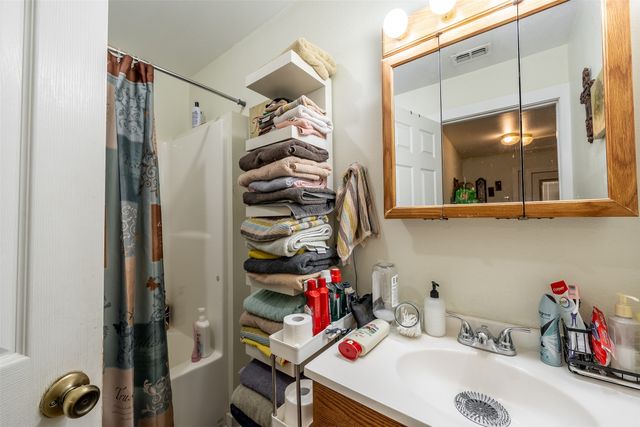 408 E Kolstad Street, Palestine, TX 75801