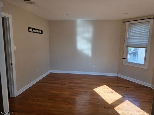 929 Adams Ave, Elizabeth City, NJ 07201