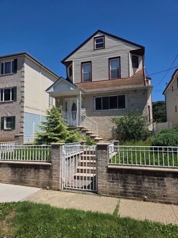 929 Adams Ave, Elizabeth City, NJ 07201