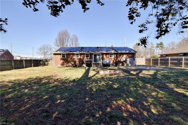 113 Thrasher RD, Chesapeake, VA 23320