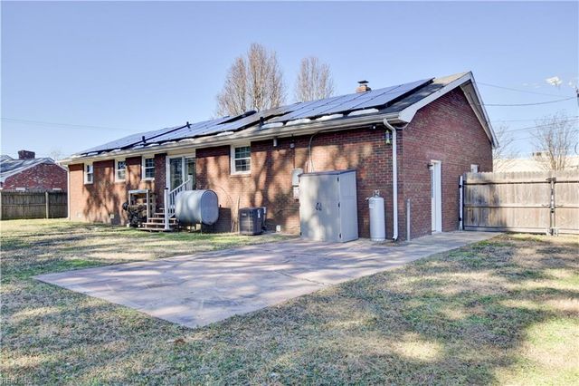 113 Thrasher RD, Chesapeake, VA 23320