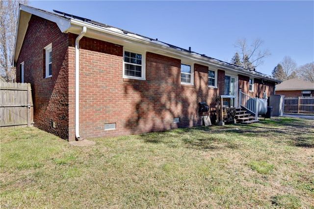 113 Thrasher RD, Chesapeake, VA 23320