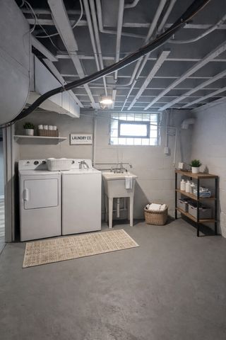 527 Gordon Avenue, Calumet City, IL 60409