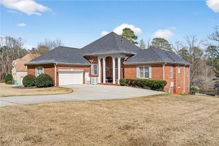 1037 Lyndhurst Way SE, Conyers, GA 30013