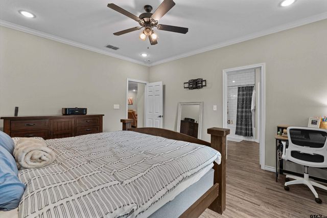 3811 Killingsworth Cir, Longview, TX 75604