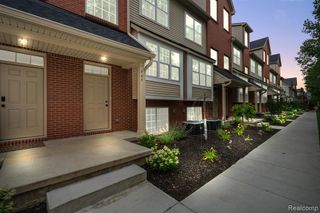 514 Village Lane, Milford, MI 48381