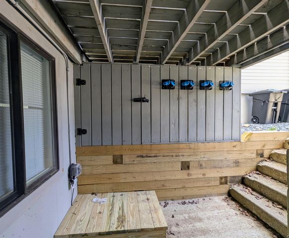 4 Lower Highlands Road G, Dover, VT 05356