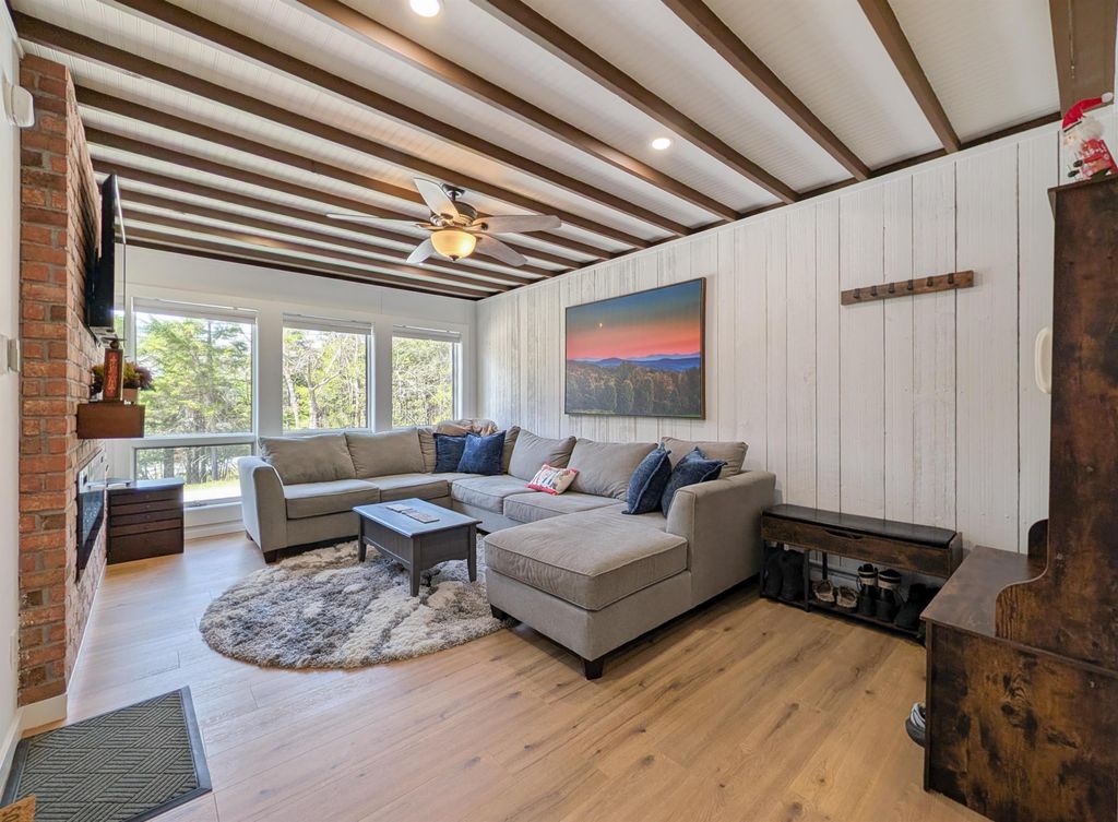 4 Lower Highlands Road G, Dover, VT 05356