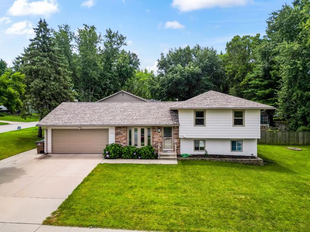 4520 Wakonda Drive, Norwalk, IA 50211