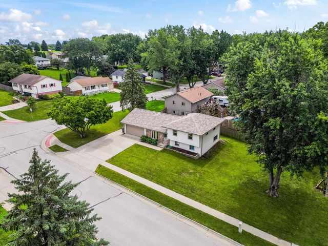 4520 Wakonda Drive, Norwalk, IA 50211