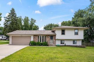 4520 Wakonda Drive, Norwalk, IA 50211