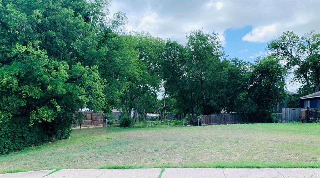 6717 STONLEIGH PL, Austin, TX 78744