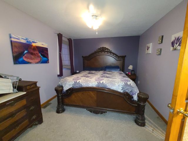 24200 Hillcrest Drive, Sterling, IL 61081