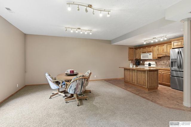 5634 N 142nd Avenue, Omaha, NE 68164