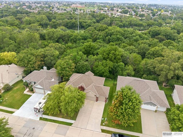 5634 N 142nd Avenue, Omaha, NE 68164