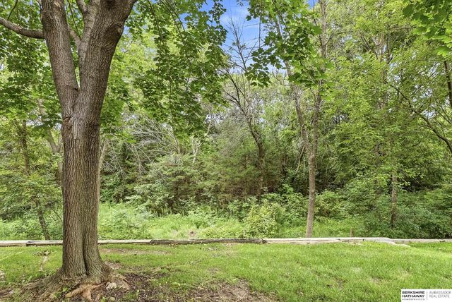 5634 N 142nd Avenue, Omaha, NE 68164