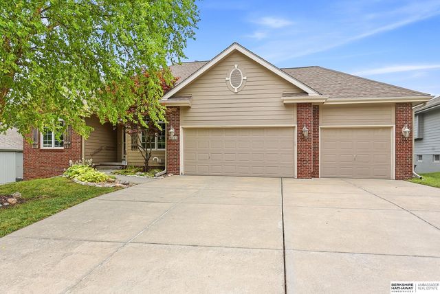 5634 N 142nd Avenue, Omaha, NE 68164