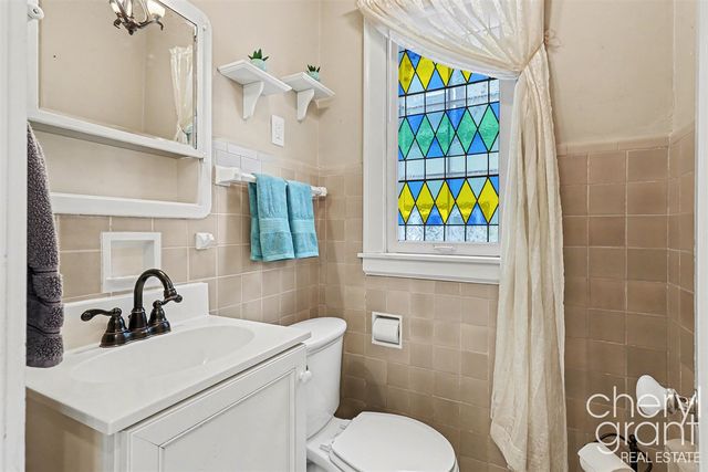 618 Laurel Avenue, Grand Rapids, MI 49506