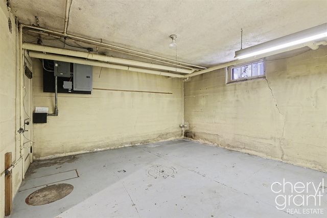 618 Laurel Avenue, Grand Rapids, MI 49506