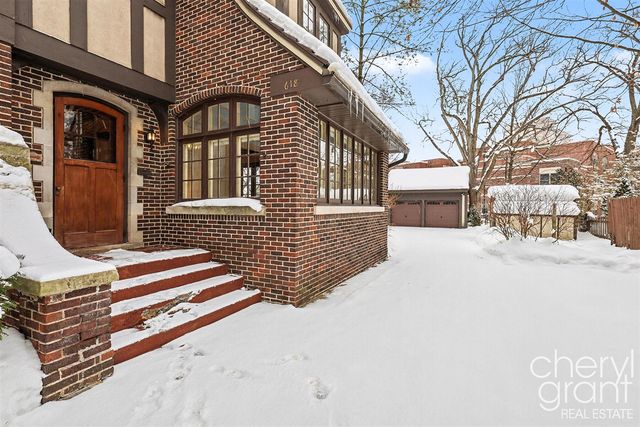 618 Laurel Avenue, Grand Rapids, MI 49506