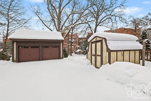 618 Laurel Avenue, Grand Rapids, MI 49506