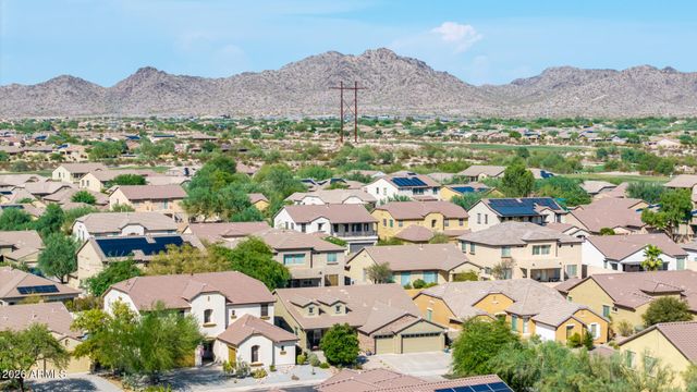 18172 W BUCKHORN Drive, Goodyear, AZ 85338