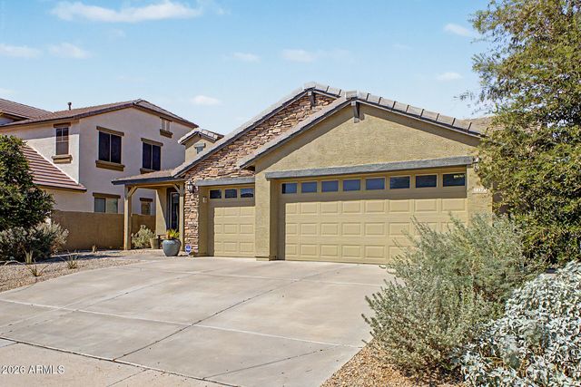18172 W BUCKHORN Drive, Goodyear, AZ 85338