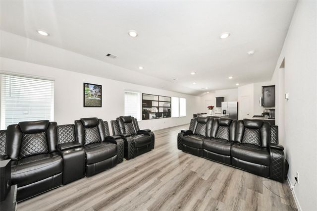 1010 Muscadine Vine Lane, Houston, TX 77090