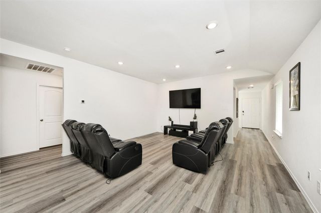 1010 Muscadine Vine Lane, Houston, TX 77090