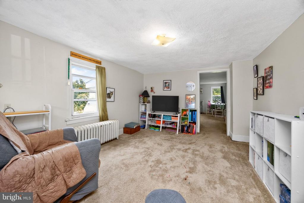 1003 LIVINGSTON AVE, Phoenixville, PA 19460 — photo 5